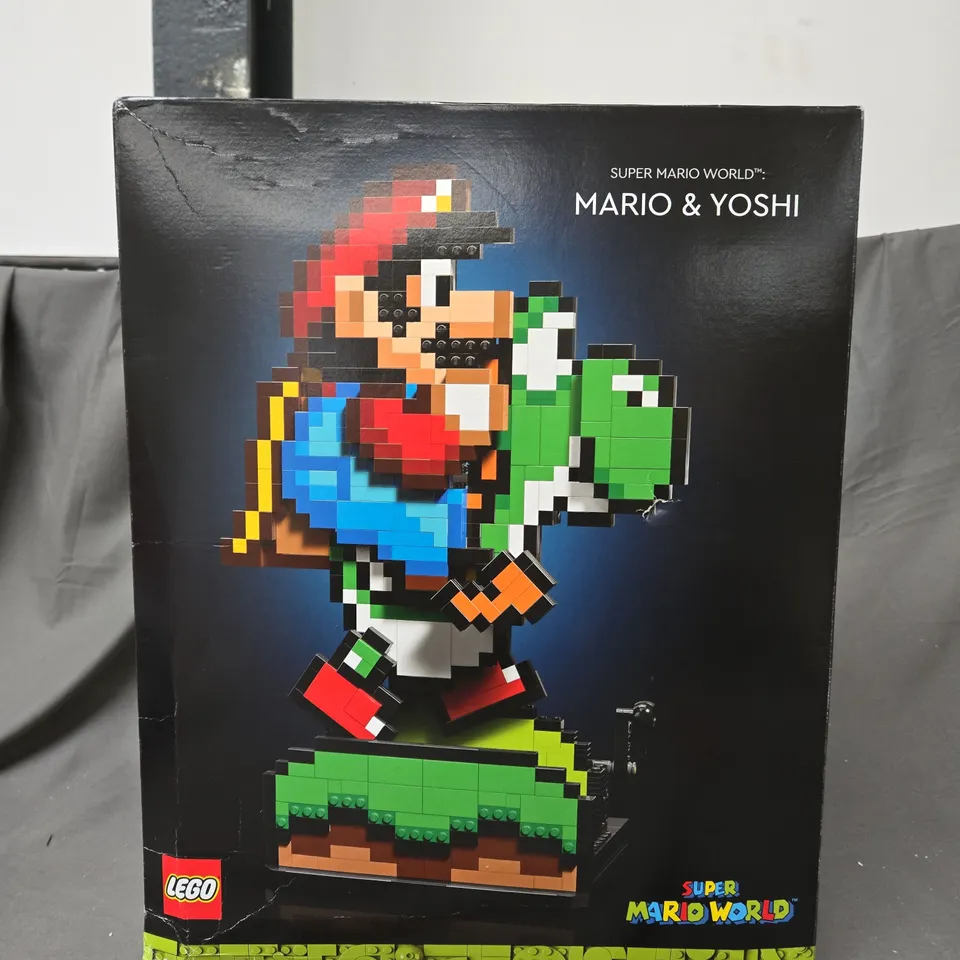 BOXED LEGO SUPER MARIO WORLD MARIO & YOSHI - 71438