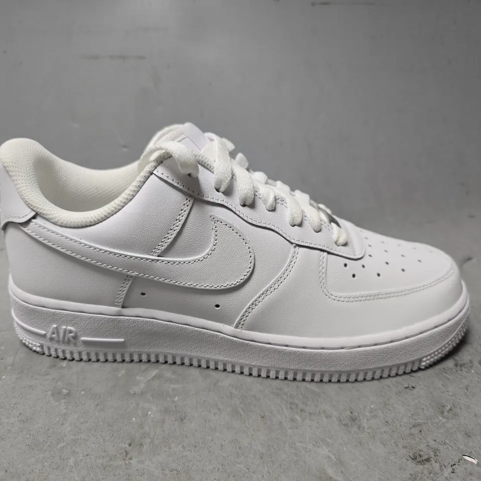 NIKE AIR FORCE 1 WHITE TRAINERS  - UK 6 
