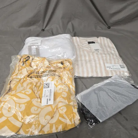 LARGE BOX OF APPROXIMATELY 20 ASSORTED CLOTHING ITEMS IN VARIOUS SIZES, STYLES AND COLOUR