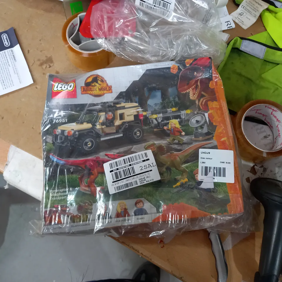 TBD-JW-MDP-2-2022 JURASSIC WORLD LEGO