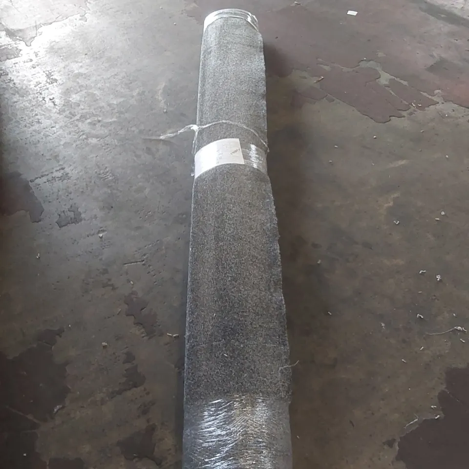 ROLL OF QUALITY MIGHTY TWIST CARBON CARPET - APPROXIMATELY 2.4 x 4m