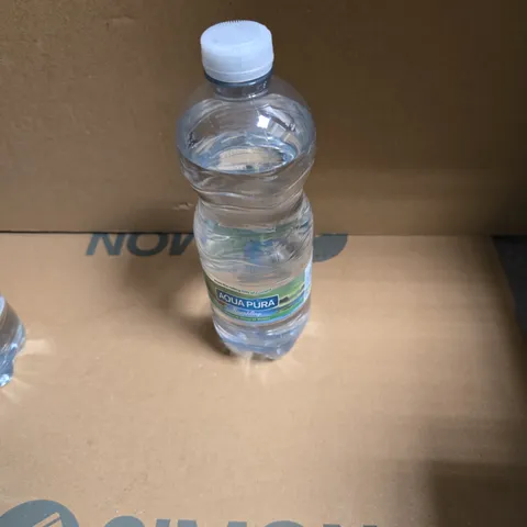 APPROXIMATELY 12 ASSORTED DRINK ITEMS INCLUDING AQUA PURA STILL WATER AND AQUA LIBRE SPARKLING WATER 