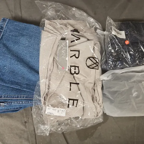 APPROXIMATELY 20 ASSORTED CLOTHING AND FASHION PRODUCTS IN VARIOUS STYLES AND SIZES - COLLECTION ONLY