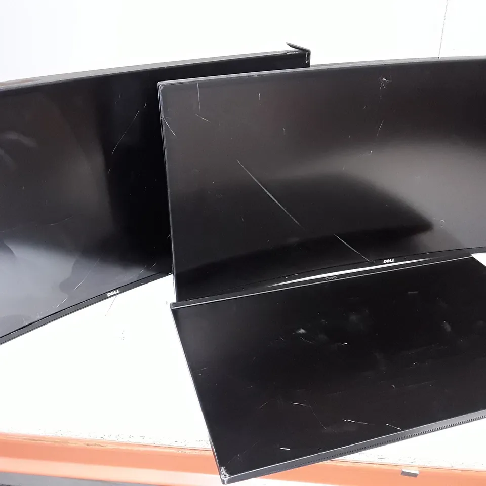 LOT OF 3 DELL FLAT PANEL MONITORS  / COLLECTION ONLY