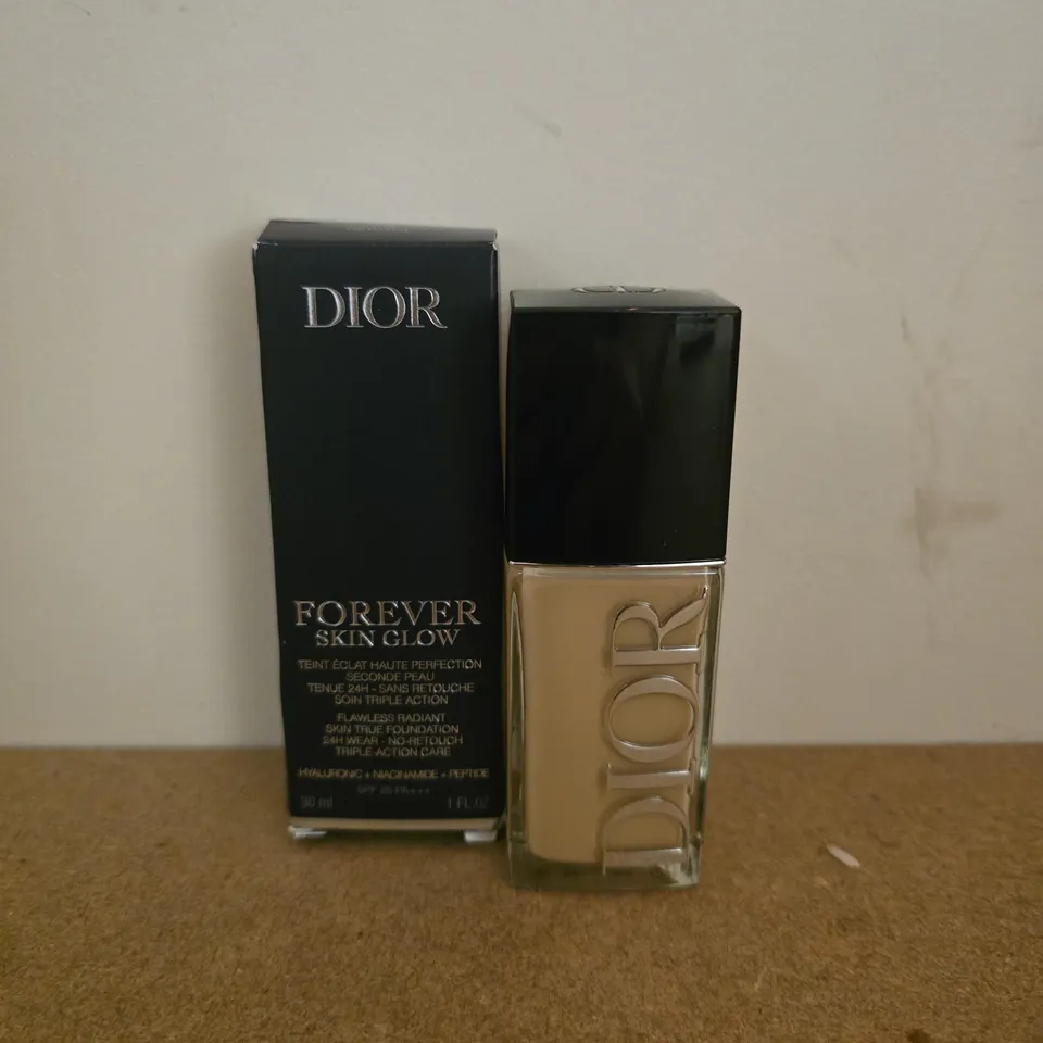 BOXED DIOR FOREVER SKIN GLOW 30ML FLAWLESS RADIANT FOUNDATION