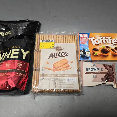 APPROXIMATELY 9 ASSORTED FOOD ITEMS TO INCLUDE - TOFFIFEE , MY PROTEIN BROWNIE , GOLD STANDARD WHEY ETC