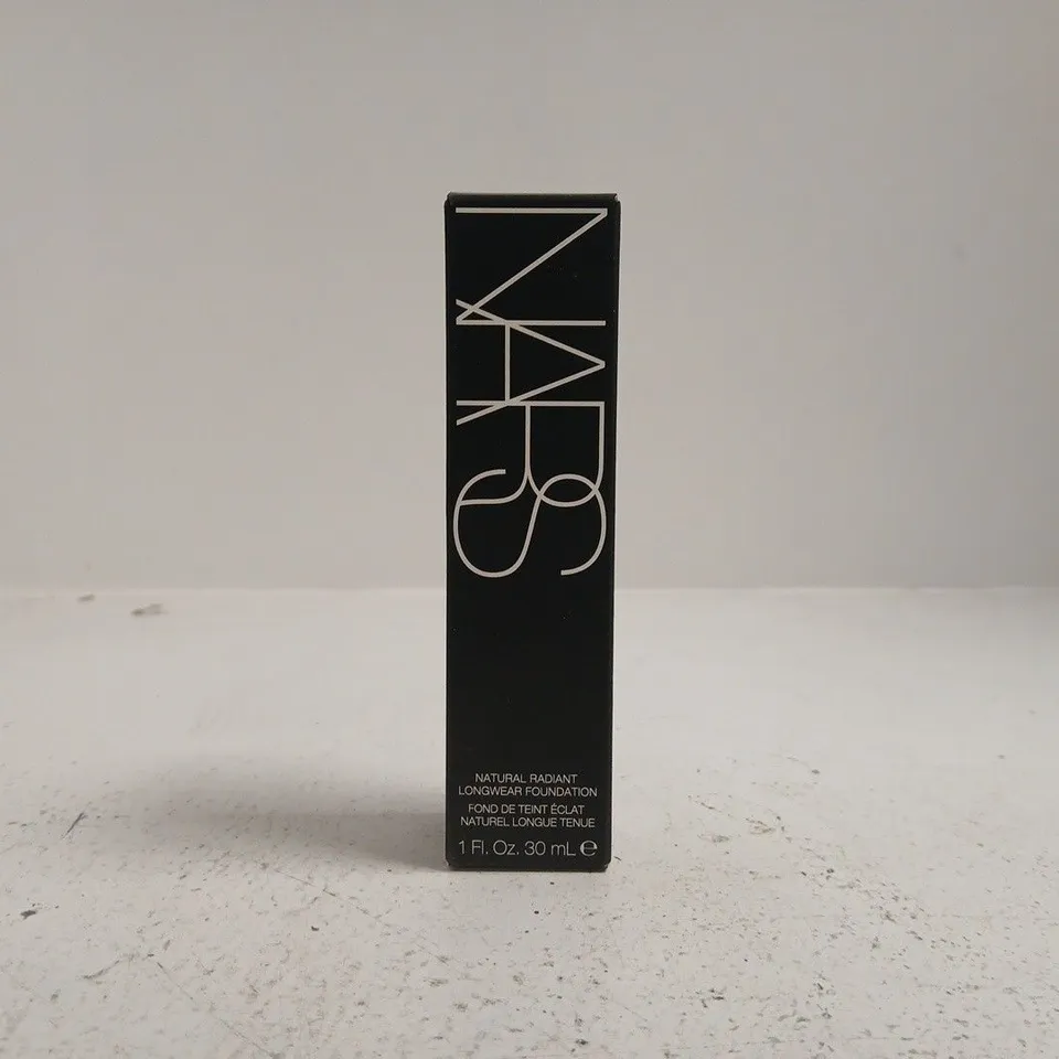 NARS NATURAL RADIANT LONGWEAR FOUNDATION – MEDIUM 2 SANTE FE (30ML)