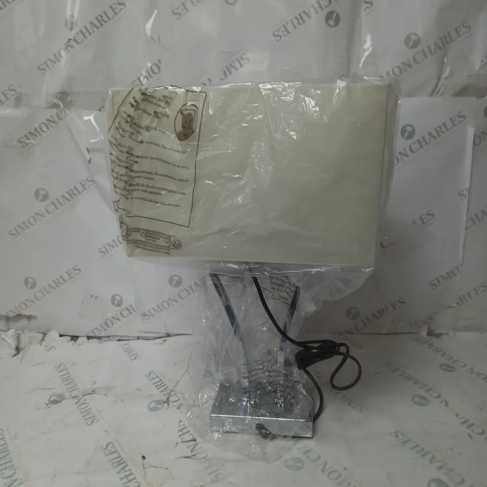 METROPOLE TABLE LAMP RRP £38