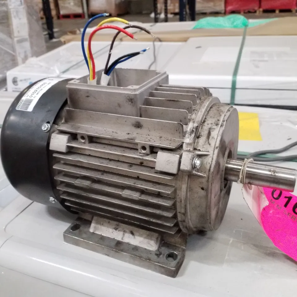 CLARKE 3HP SINGLE PHASE 2-POLE MOTOR (230V)