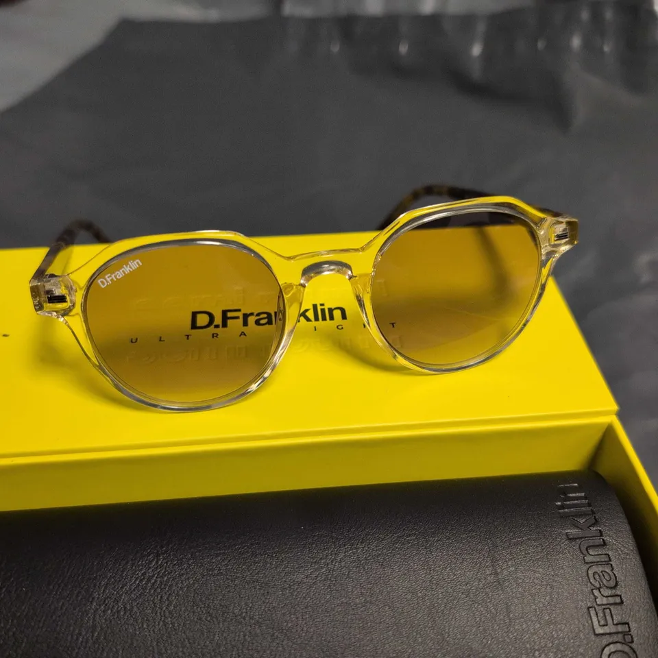 D.Franklin Ultralight Sunglasses with Case