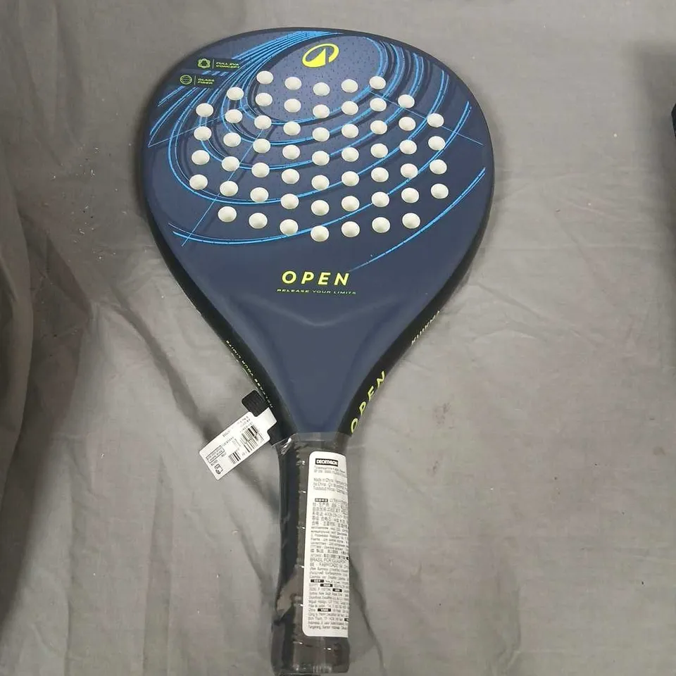 OPEN BLUE PADDLE RACKET WITH DOTTED FACE