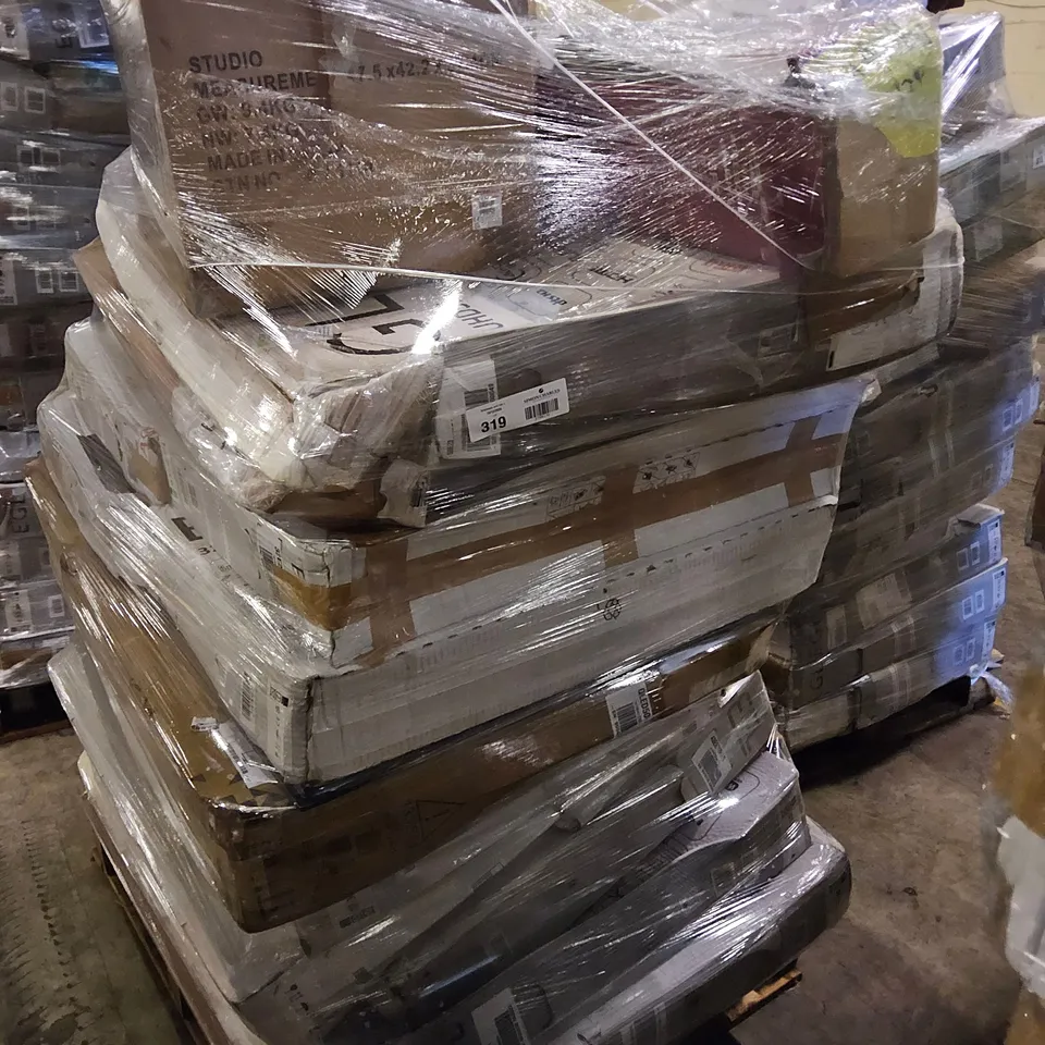 PALLET OF APPROXIMATELY 11 TELEVISIONS, AIR FRYER 6' CHRISTNPMAS TREE PRE-LIT