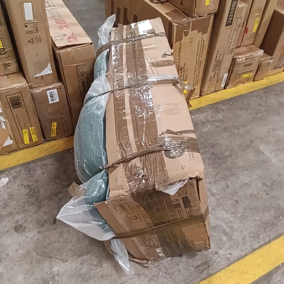 BOXED SOFA - GREEN (1 BOX)