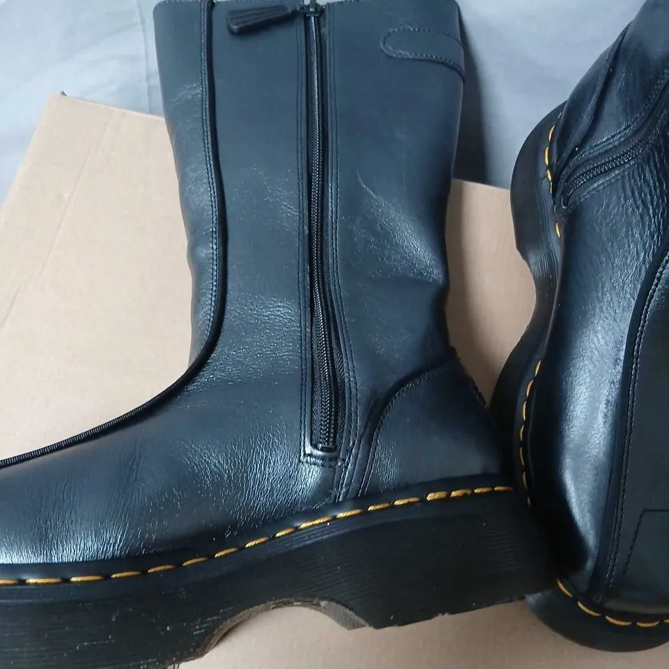 DR. MARTENS BUZZ HI BOOTS - BLACK ECLIPSE, UK6 (EU39)
