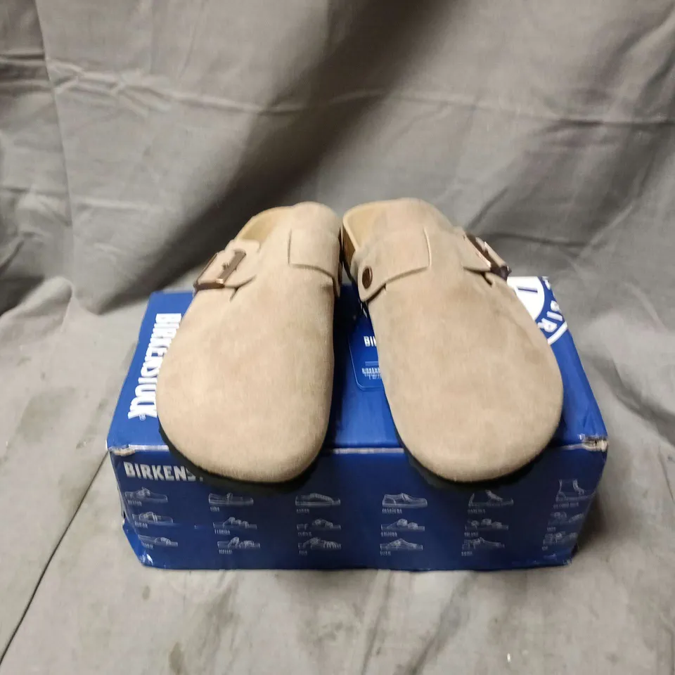 BOXED PAIR OF BIRKENSTOCK BOSTON SHOES IN BEIGE - SIZE 38