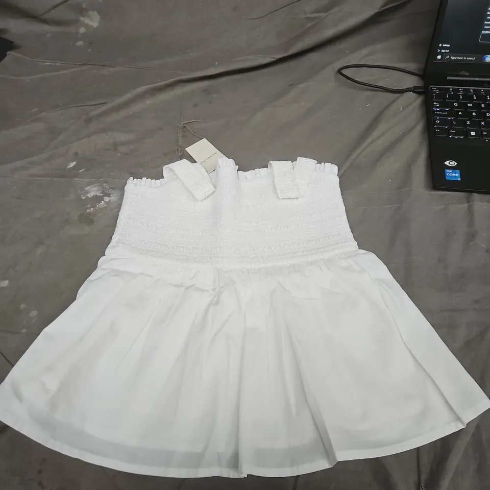 ABERCROMBIE & FITCH WHITE SMOCKED TOP – SMALL