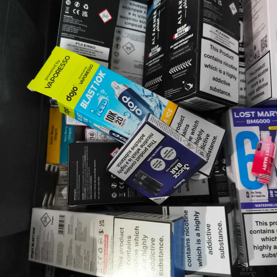 APPROXIMATELY 15 ASSORTED E-CIGARETTE AND VAPE PRODUCTS TO INCLUDE DOJO, LOST MARY, JUICE ETC 