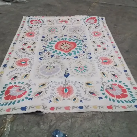 QUALITY DESIGNER AREA RUG - APPROXIMATELY 230X160CM