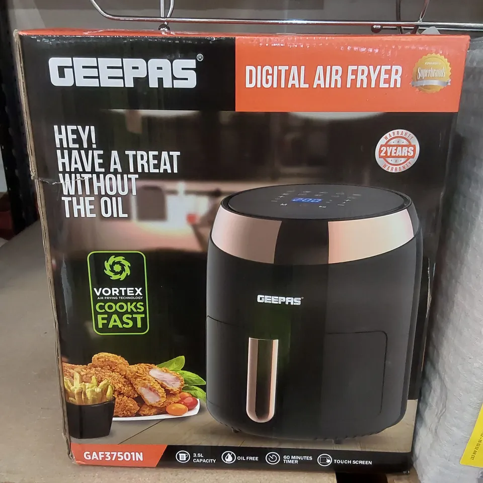 BOXED GEEPAS VORTEX 3.5L DIGITAL AIR FRYER 