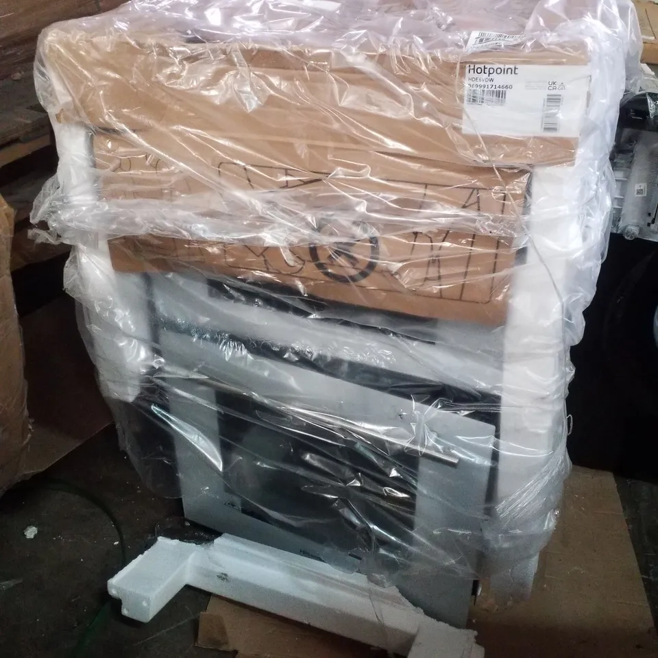 HISENSE HDE3211BWUK ELECTRIC COOKER WITH CERAMIC HOB 