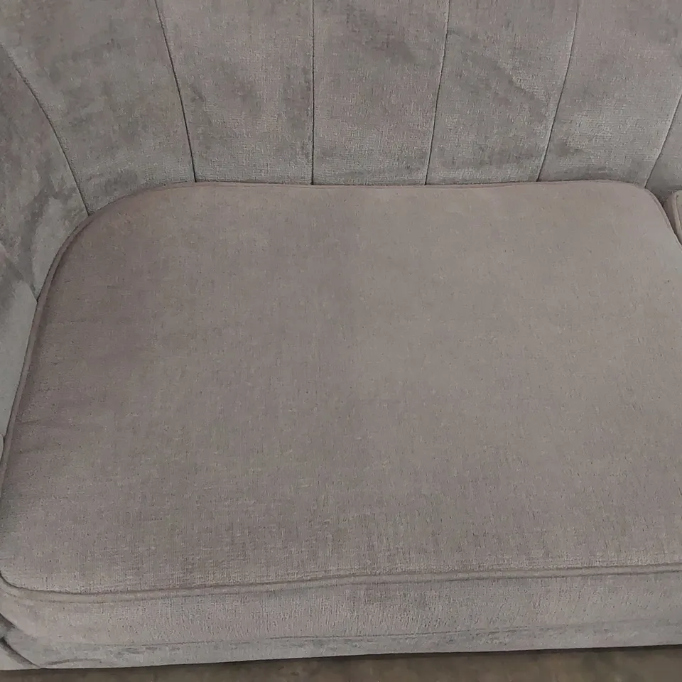 QUALITY DESIGNER GUILD FABRIC UPHOLSTERED 4 SEATER SOFA
