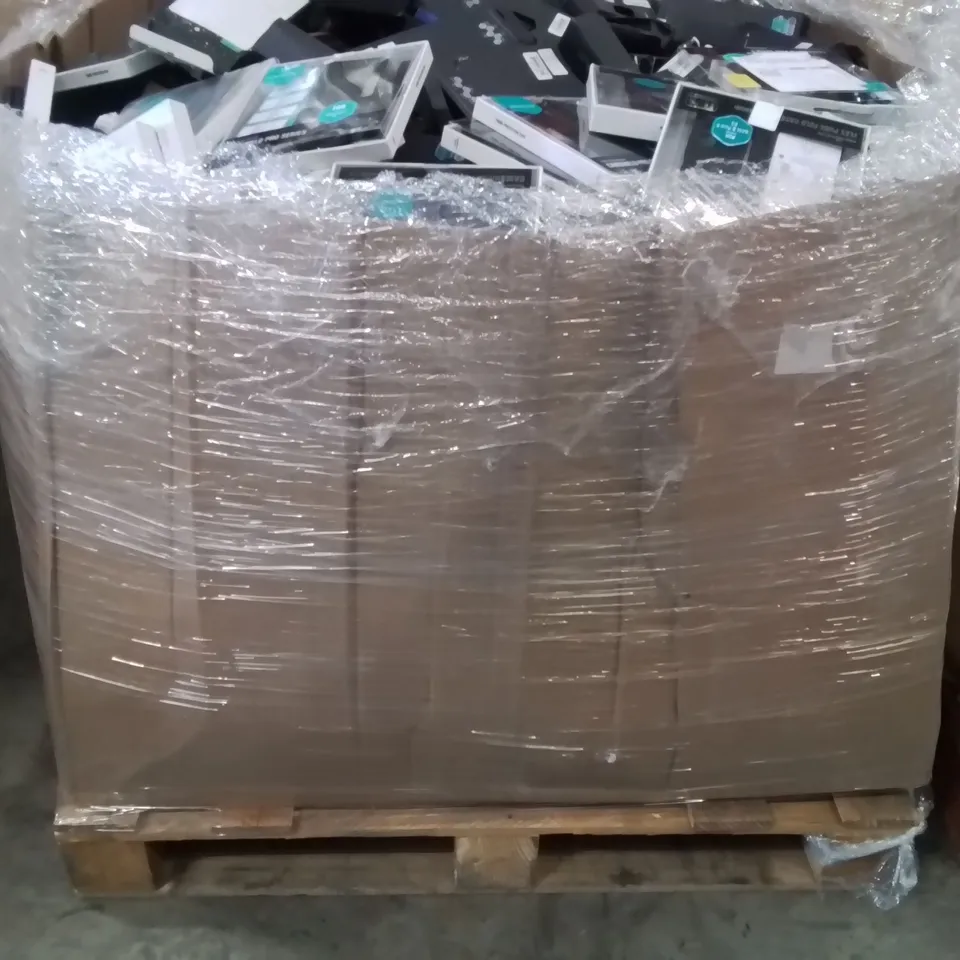PALLET CONTAINING VERY LARGE AMOUNT OF PHONE CASES [MODELS AND MAKES VARY]