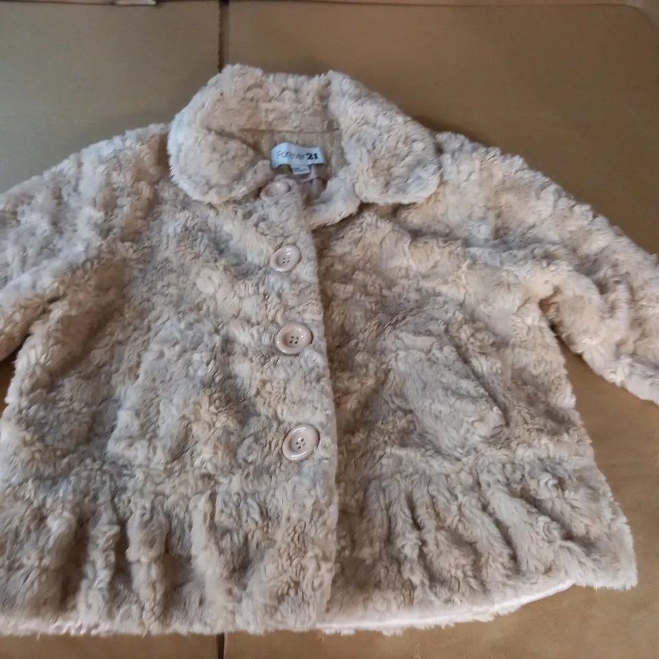 FOREVER 21 BEIGE FAUX FUR COAT - M