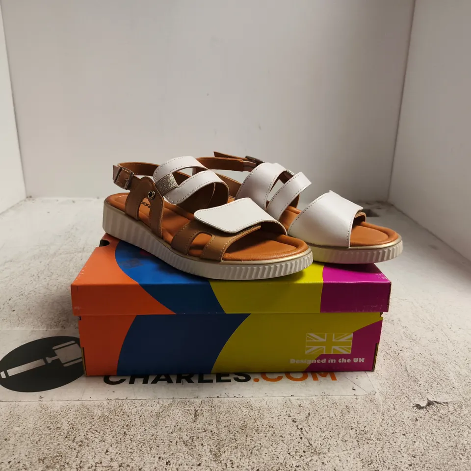 ADESSO WHITE SANDALS WITH BROWN STRAPS BOXED SIZE 39