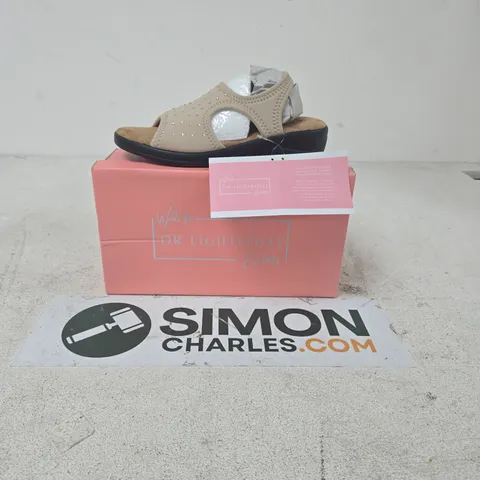DR LIGHTFOOT WOMEN'S SANDAL β BEIGE WITH STUDDED STRAP (BOXED) SIZE5