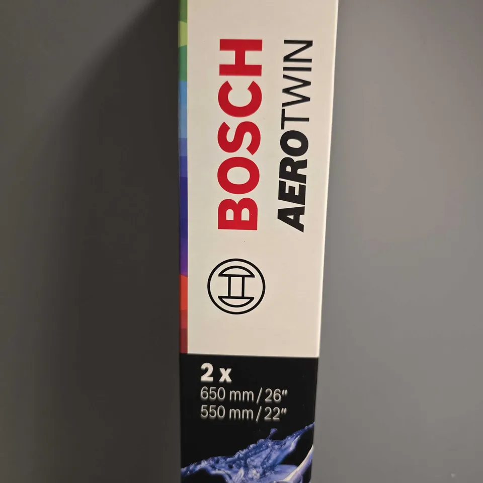 BOXED PAIR OF BOSCH AEROTWIN A 225 S WINDSCREEN WIPERS - 26" + 22"