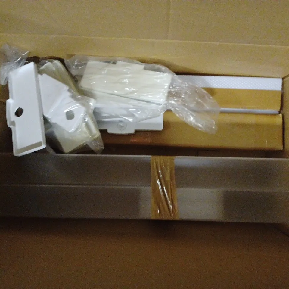 LOT OF 3 ASSORTED PAIRS OF LIGHT FLUORESCENT DIFFUSERS