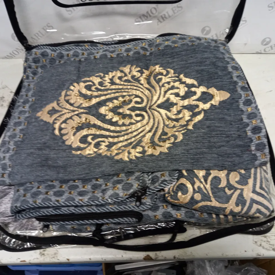 NAVEED FOAM SET OF DECORATIVE CUSHION COVERS