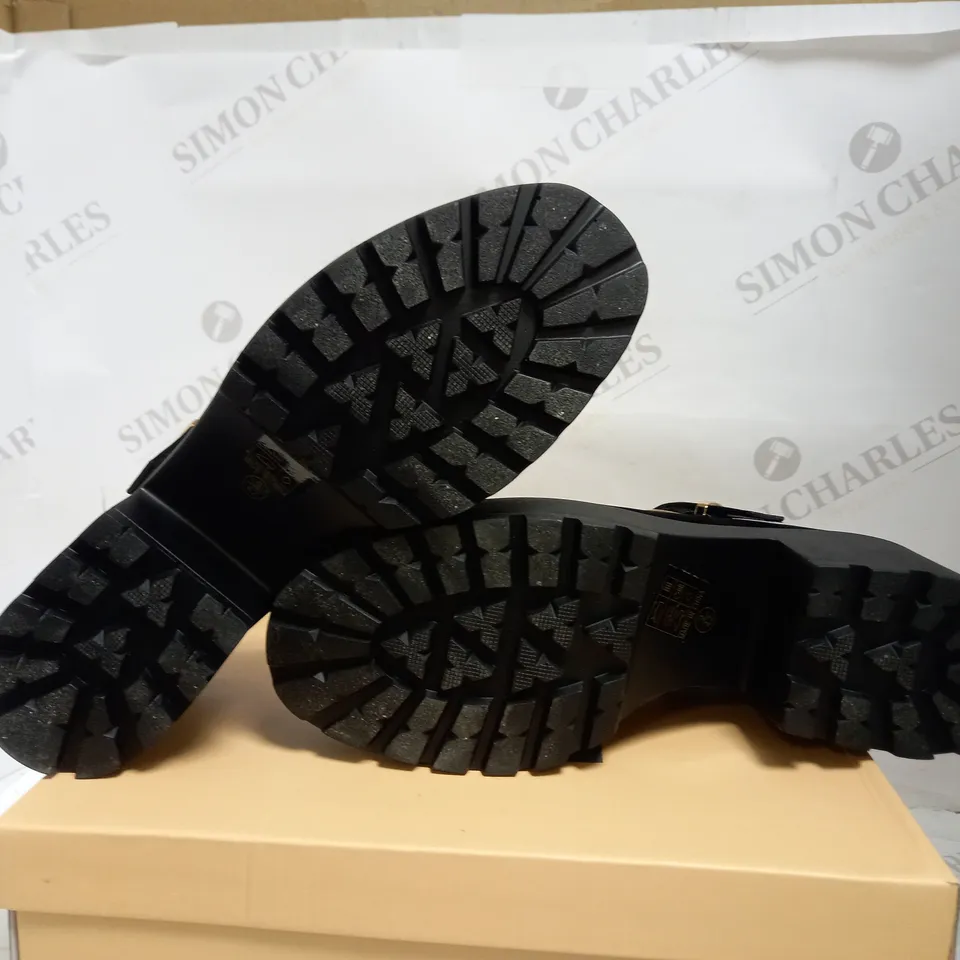 KOI VEGAN BUCKLE BLACK MARY JANES UK SIZE 9
