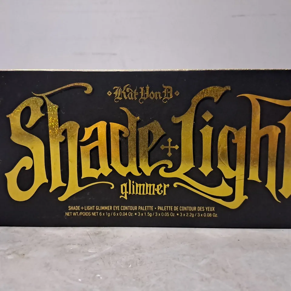 BOXED KAT VON D SHADE + LIGHT GLIMMER EYE CONTOUR PALETTE