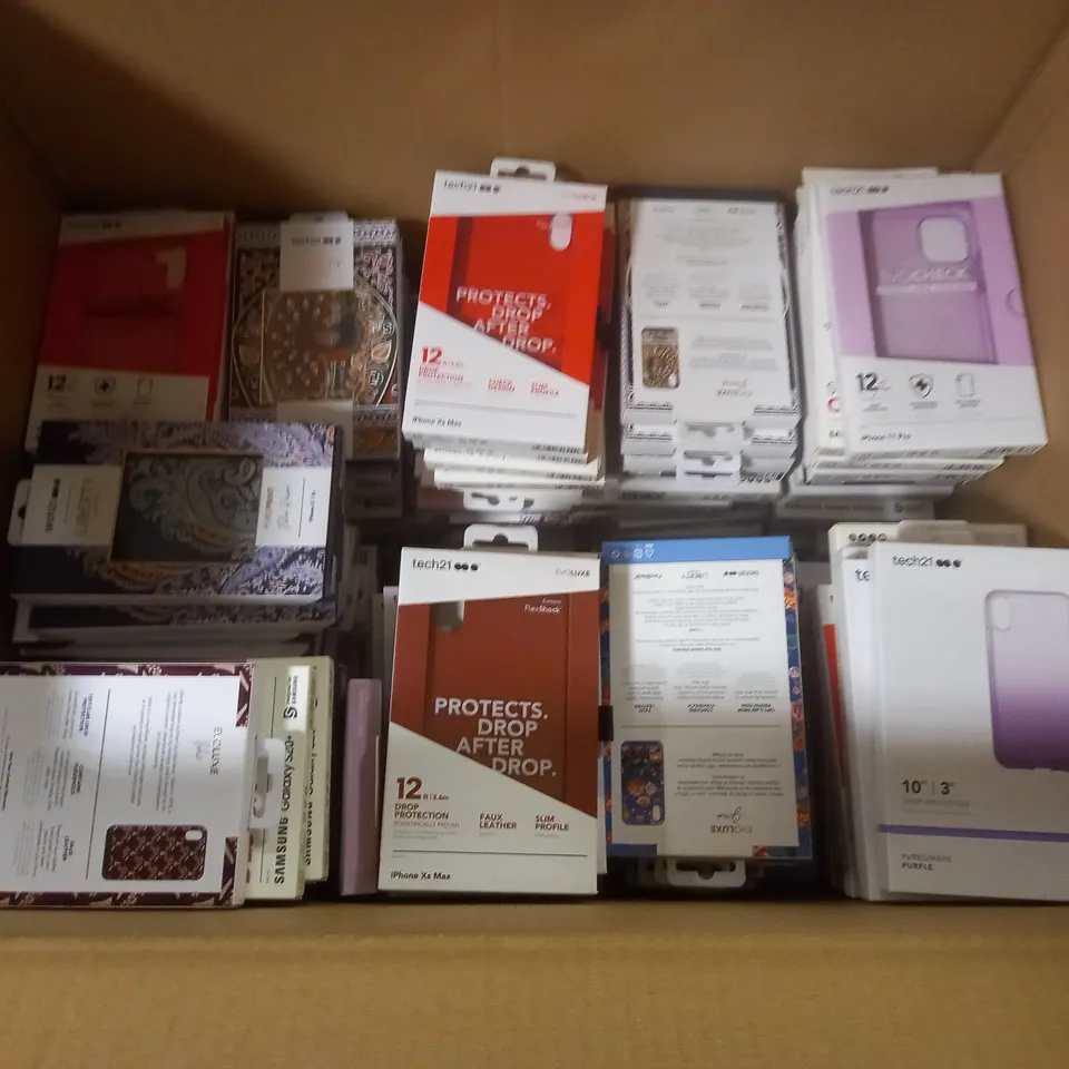 LARGE QUANTITY OF ASSORTED BRAND NEW TECH 21 MOBILE PHONE CASES 