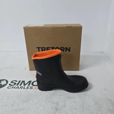 BOXED TRETORN NIMIS BLACK RUBBER BOOT, UK 6 (EU 39)