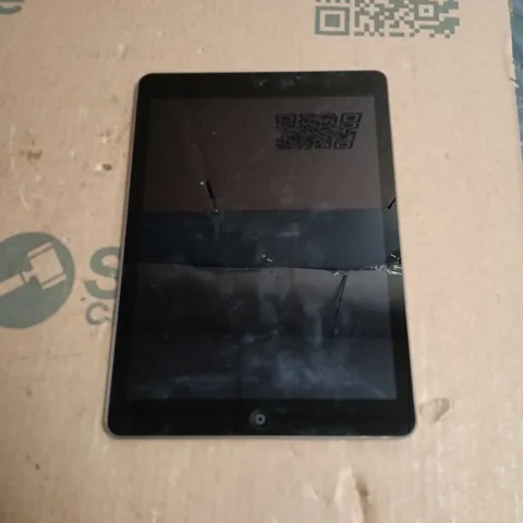 APPLE IPAD 1ST GEN 9.7"  – SPACE GREY