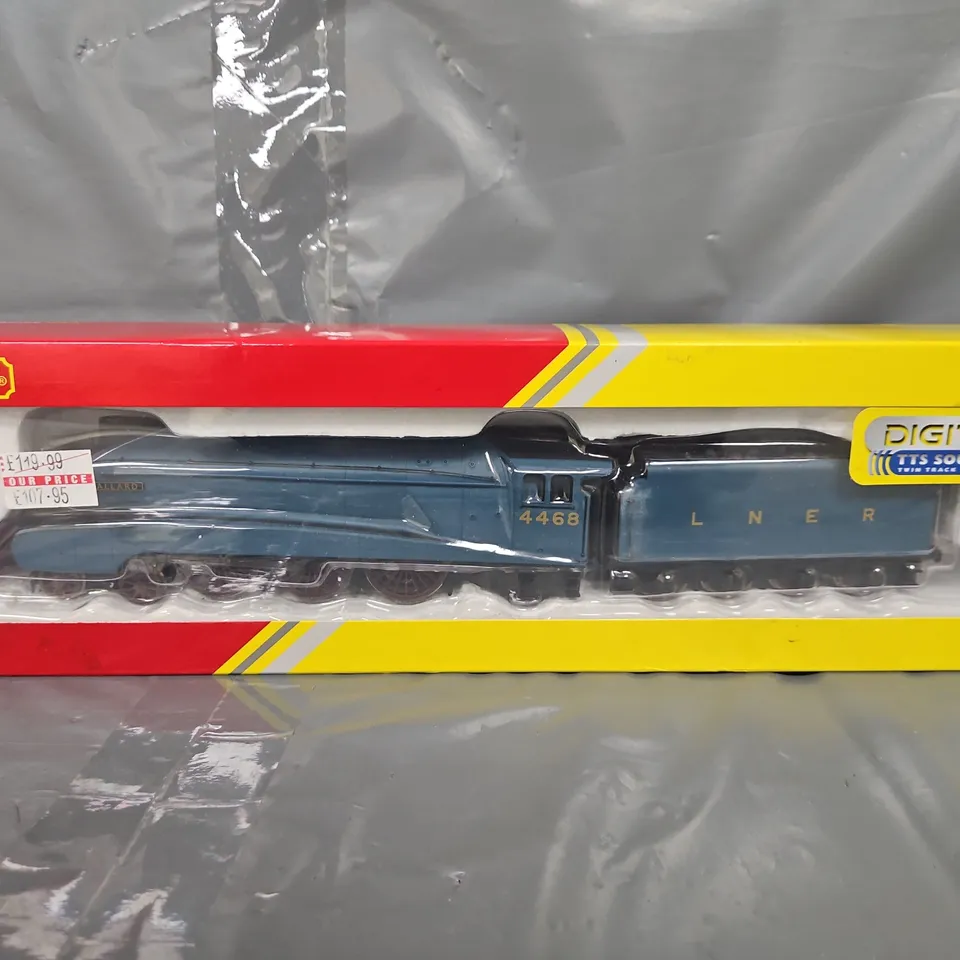 HORNBY RAILROAD - MALLARD LNER CLASS A4