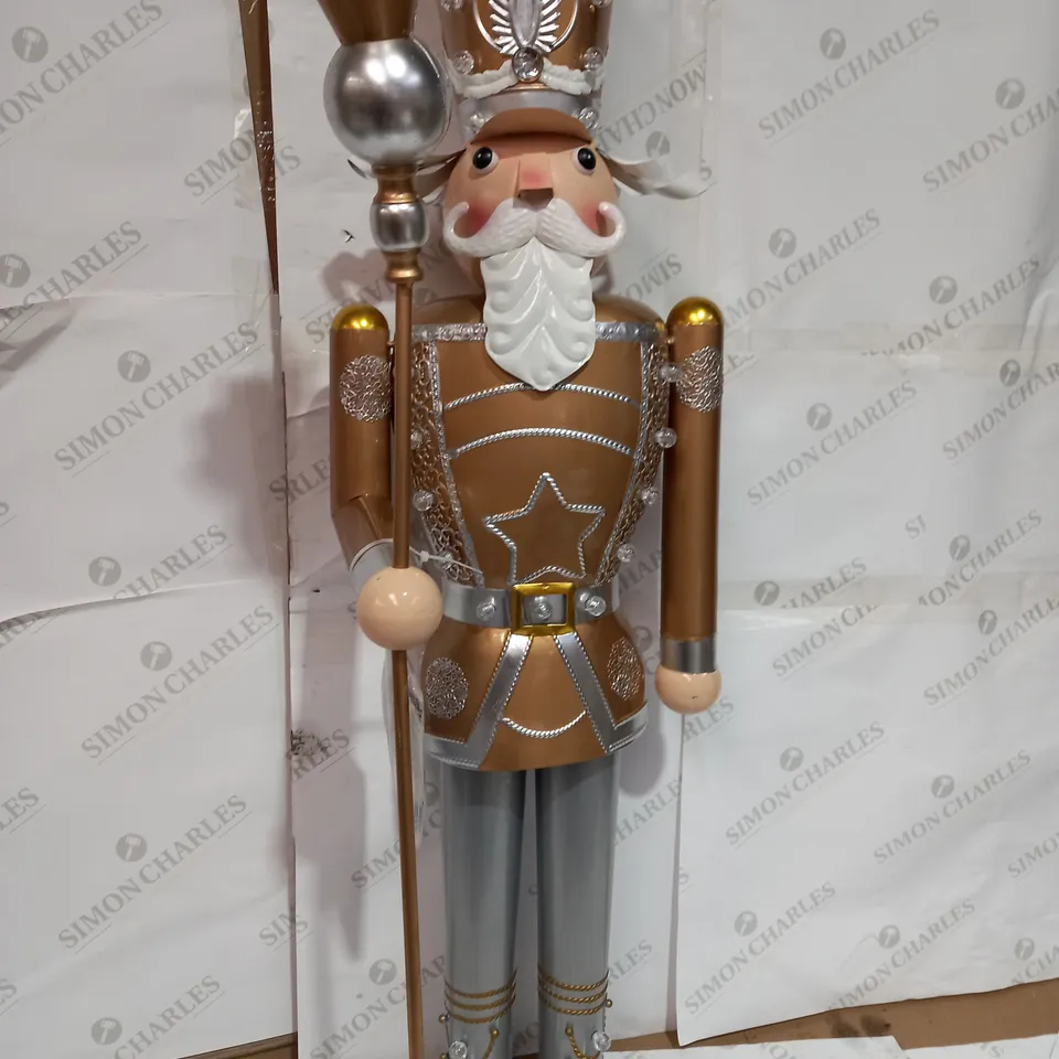 BOXED THREE KINGS INLIT GIANT NUTCRACKER (COLLECTION ONLY) RRP £129.99