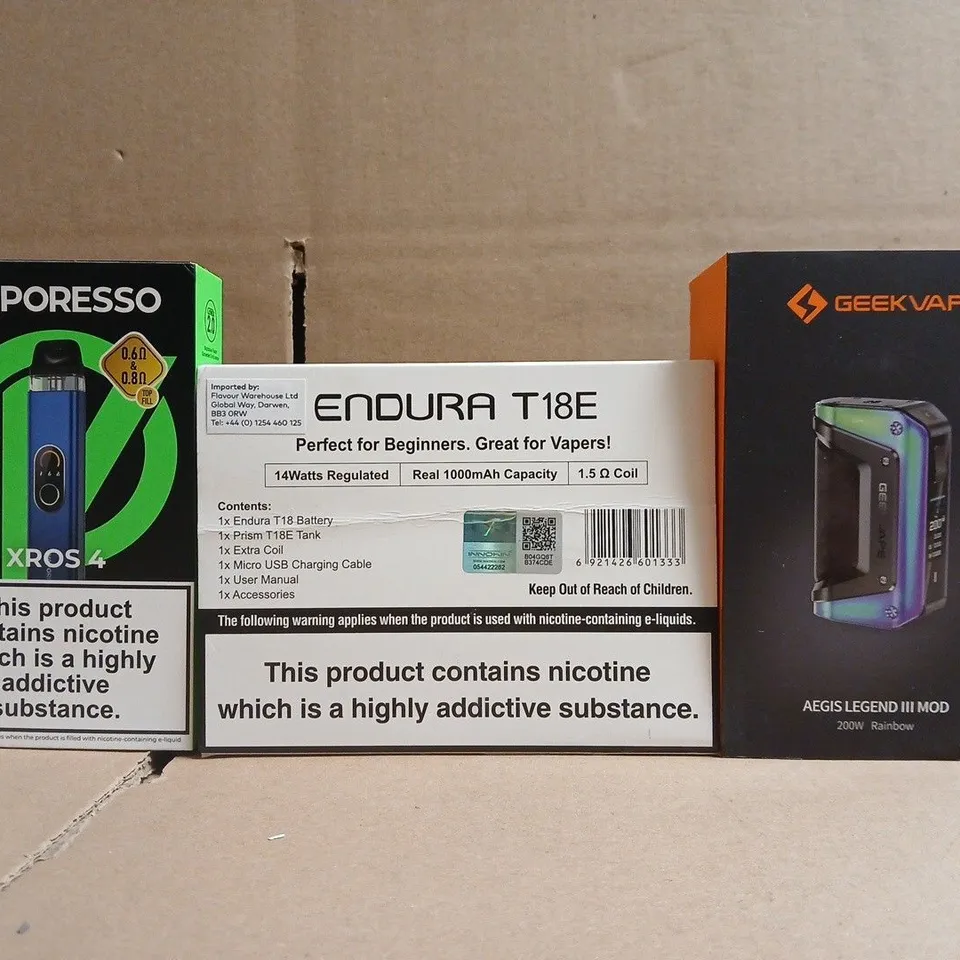 APPROXIAMTELY 15 ASSORTED VAPING PRODUCTS TO INCLUDE GEEKVAPE, VAPORESSO, ETC - COLLECTION ONLY
