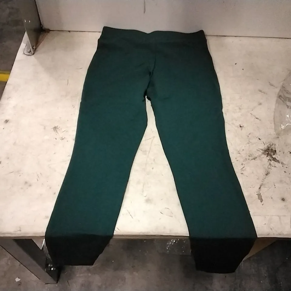 BOX OF APPROXIMATELY 25 MR.MAX HOLLYWOOD DARK GREEN LEGGINGS SIZE XXS 