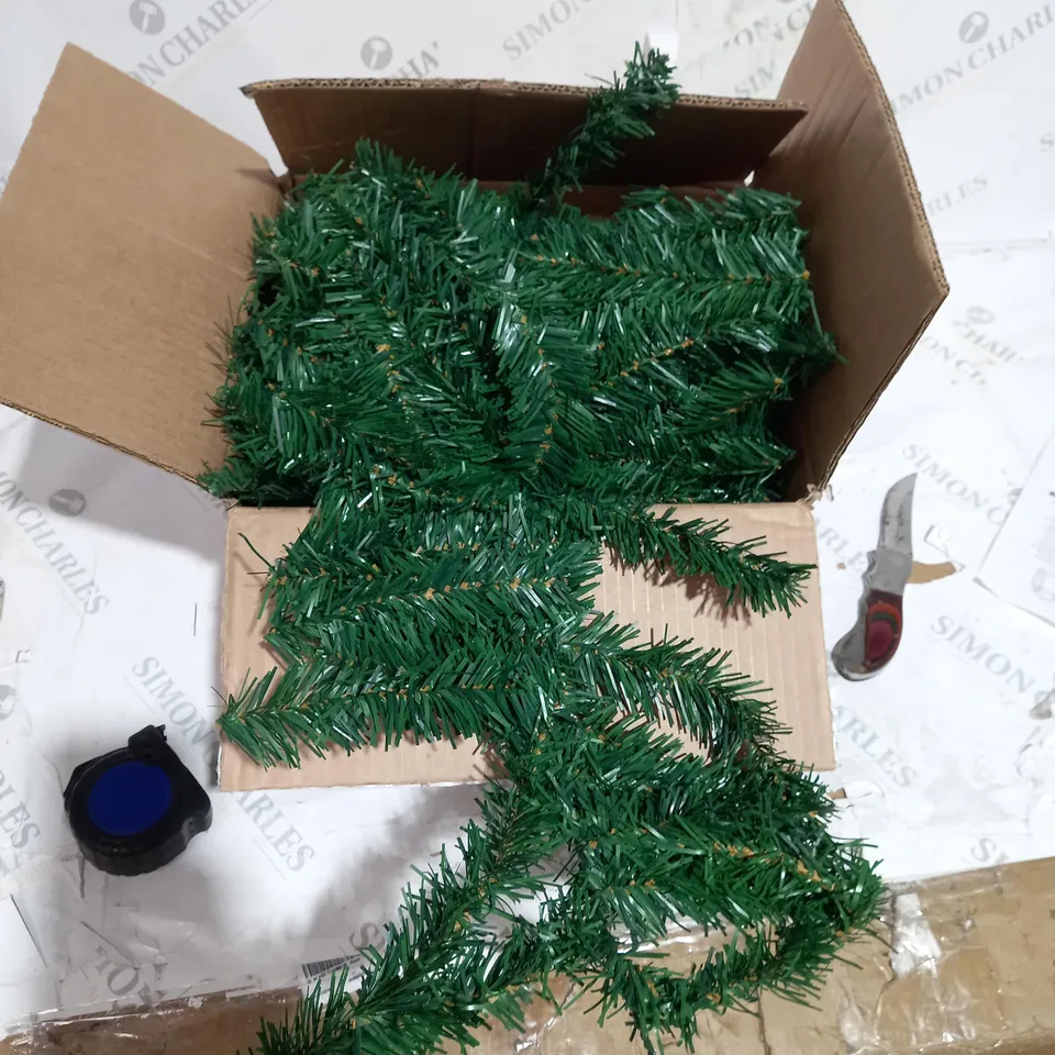 BOXED SYNTHETIC TREE DECORATION