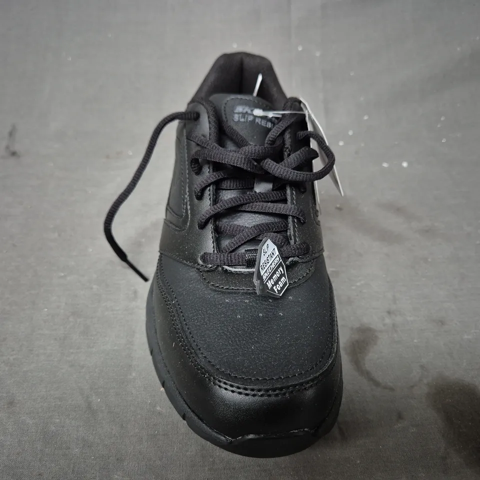 BOXED PAIR OF SKECHERS SHOES IN BLACK UK SIZE 7