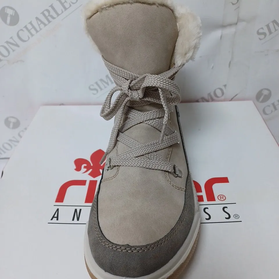 BOXED RIEKER ANTISTRESS WARM HIKING BOOTS, CREAM - SIZE 5