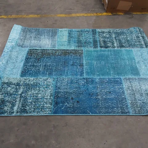 SIESTA EKOHALI RUG - AQUA // APPROX SIZE: 140 X 200cm