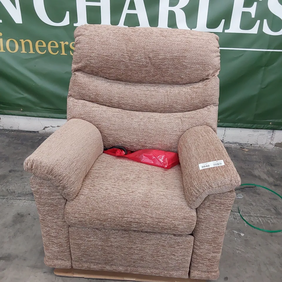 QUALITY BRITISH DESIGNER G PLAN MALVERN DUEL ELEVATE EASY CHAIR BOUCLE COCOA FABRIC 