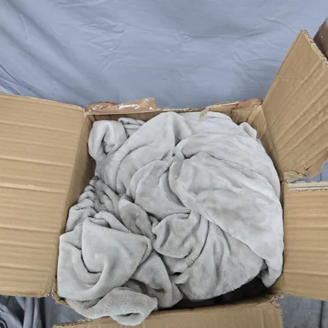 COZEE HOME VELVETSOFT FITTED SHEET AND PILLOWCASES