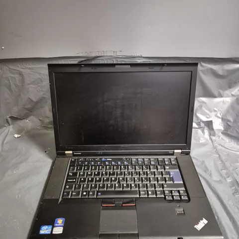 LENOVO T520 I5 250GB - 15.6'' LAPTOP