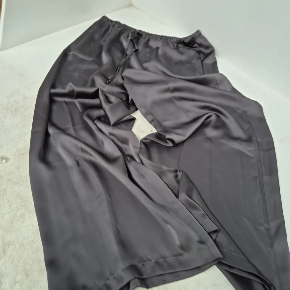TESCO F&F WOMEN'S BLACK TROUSERS, UK SIZE 16