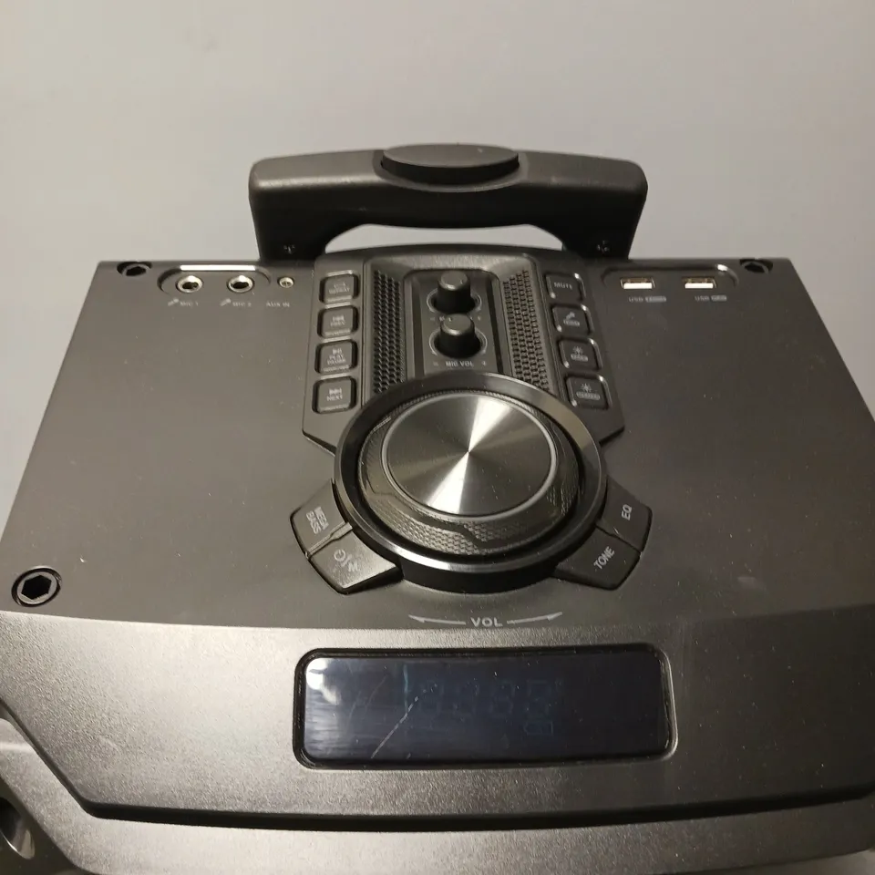 BUSH PARTY SPEAKER WITH WHEELS AND HANDLE PT-941